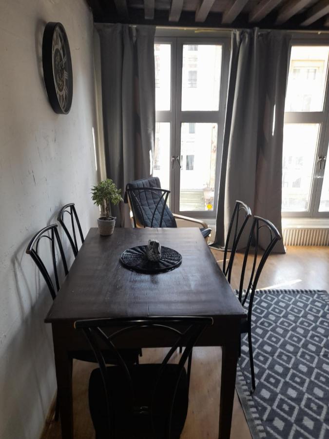 Blue Apartment In The Old Town أنتويرب المظهر الخارجي الصورة